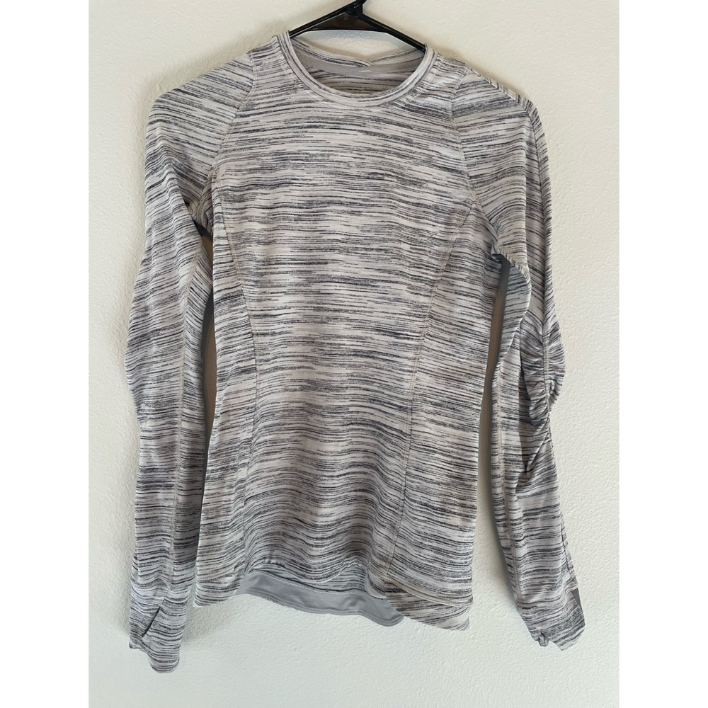 Lululemon Long-Sleeved Top. Size 4